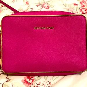 Michael Kors Jet Set crossbody